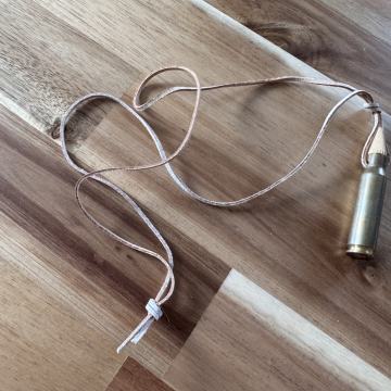 Kozna Ogrlica sa Drvenim Metkom GECO 308 WIN