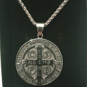 Lančić by Thompson! Lančić sveti Benedikt