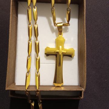 Lančić kirurški čelik 3 mm cijeli pozlaćeni i križ kir.čelik pozlaćeni