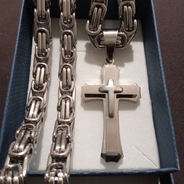 Lančić kirurški čelik kraljevski vez širine 9 mm i križ kir.čelik