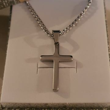 Lančić kirurški čelik kubanski vez 3 mm i privjesak križ kirurški čeli