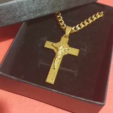 Lančić kirurški čelik kubanski vez 5 mm cijeli pozlaćen i križ