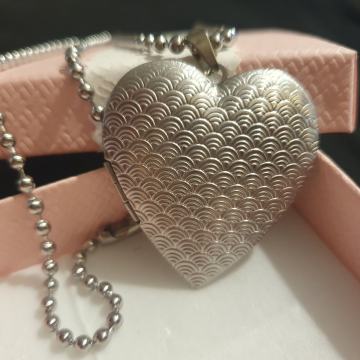 Lančić kirurški čelik medaljon srce