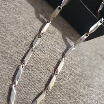 Lančić kirurški čelik širine 3 mm u boji čelika