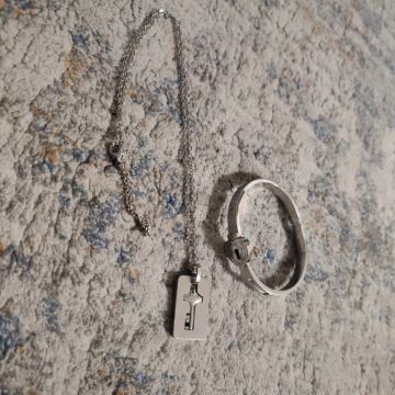 Lančić s kljucicem I narukvica na otključavanje za parove