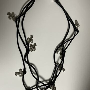 Lančić sa križevima