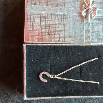 Lančić sa privjeskom potkova 925