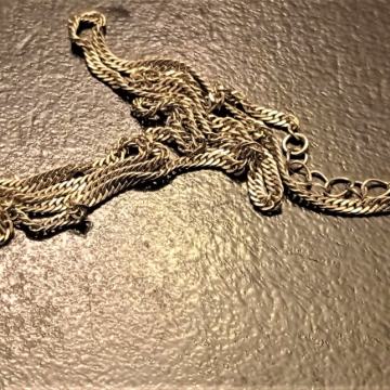 lančić sa privjeskom