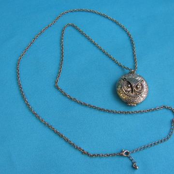 LANČIĆ sa PRIVJESKOM Sove kao magn, kutijica. SAND-2