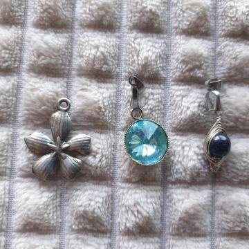 LOT privjesaka za ogrlicu