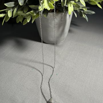 Diskretna ogrlica sa srcem