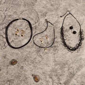 Ostalo - nakit - ogrlice set