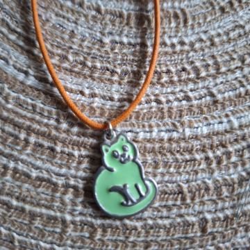 Ogrlica Lančić maca mačka zelena