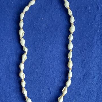 OGRLICA. Bijeli pužići. 40 cm. Mob