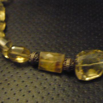 OGRLICA BIJELO STAKLO SA BOTUNIMA