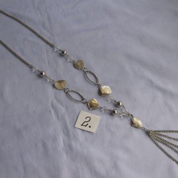 OGRLICA Br-2 Sedef pločice, metal lančić-nikal. SAND-2