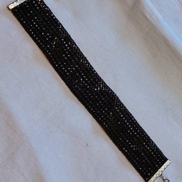 OGRLICA - Crna - lastična. Oko vrata. 26,5 x 4 cm. Mob