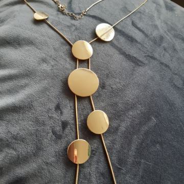 Ogrlica duga zlatna zara novo