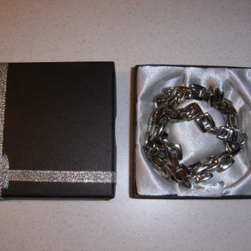 Ogrlica od kirurškog čelika