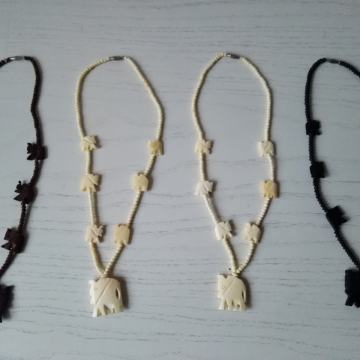Ogrlica od kosti 7 slonića