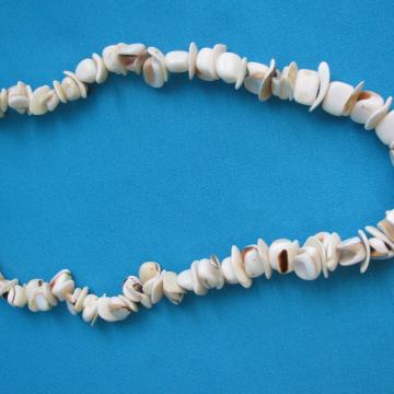 OGRLICA od krem poludragog kamenja. SAND-2