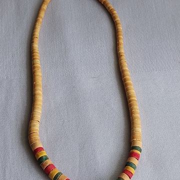 OGRLICA. Krem-Zeleni i Crveni kolutići. 41 cm. Mob