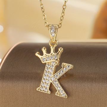 Ogrlica s  krunom i slovom po želji