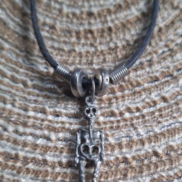 Ogrlica lančić kostur