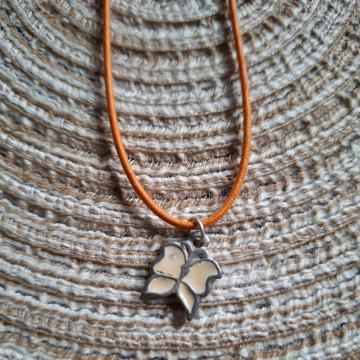 Ogrlica lančić leptir bež