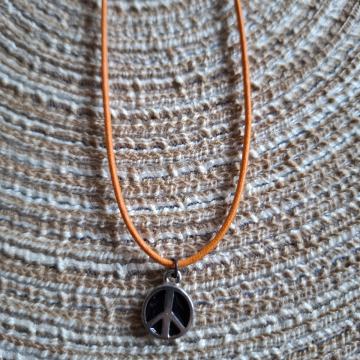 Ogrlica lančić Peace znak - crna