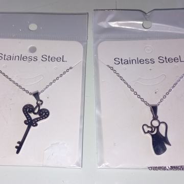 Ogrlica - lančić s privjeskom od nehrđajućeg čelika - NOVO