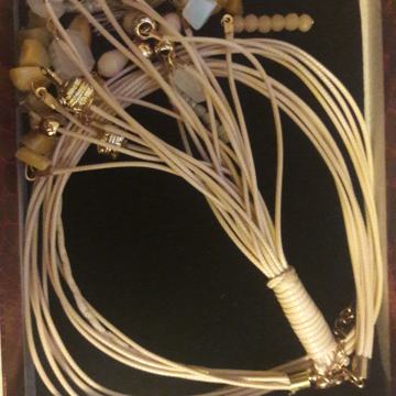 Ogrlica, lančić sa resama - NOVO