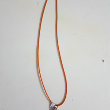 Ogrlica lančić  NIke - žuti