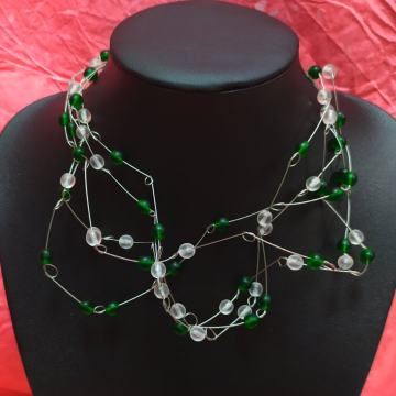 Ogrlica lančić Lomljena  Ručni rad