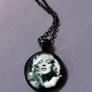 Ogrlica Marilyn Monroe