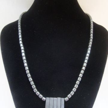 OGRLICA OD HEMATITA VINTAGE 1960