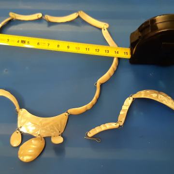 Ogrlica i narukvica u kompletu, sedef