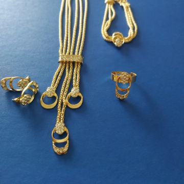 PRODAJEM OGRLICU, NARUKVICU, NAUŠNICE I PRSTEN !!!