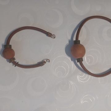 Ogrlica i narukvica od prirodnih materijala