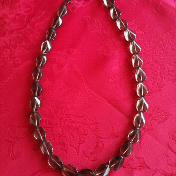 Ogrlica od poludragog kamena