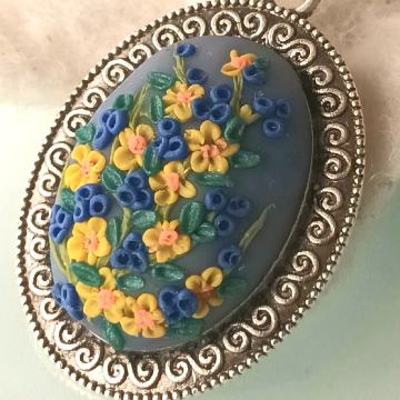 Ogrlica,privjesak od  polimerne gline,ručni rad