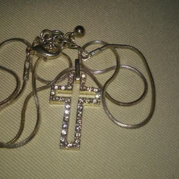 Ogrlica sa privjeskom