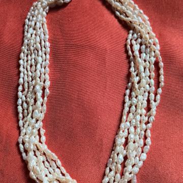 Ogrlica,  Riječki biseri