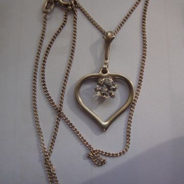 OGRLICA SREBRO ART DEKO I PRIVJESAK SRCE 925