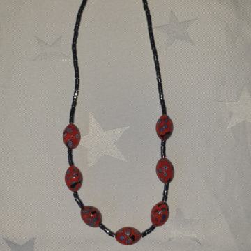 Ogrlica od stakla i hematita