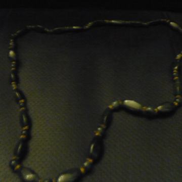 PLAVKASTO-ZELENKASTA DUGAČKA OGRLICA