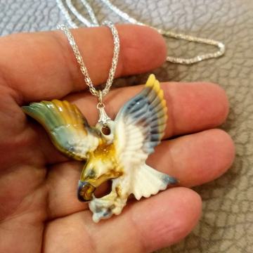 PRIVJESAK UNIKAT - ORAO ...od nepoznatog kamena + LANČIĆ  - no *00015*