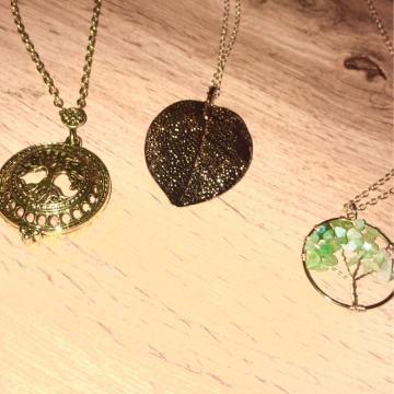 Set ogrlica , 3 za 8 eu