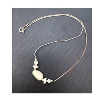 Srebrna ogrlica s biserima