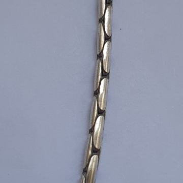 SREBRNA OGRLICA DIZAJNERSKA